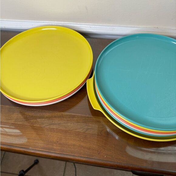 Aztec Melamine plates and platter - Picture 5 of 10